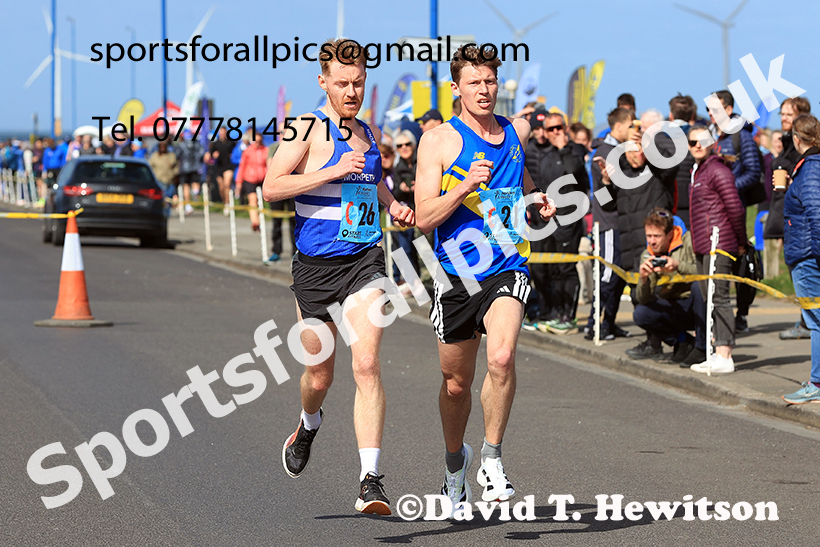 Senior mens Northern 12 Stage Road Relay, 2025 Northern 12 and 6 Stage Road Relays and Junior 5k, Redcar. Photo: David T. Hewitson/Sports for All Pics